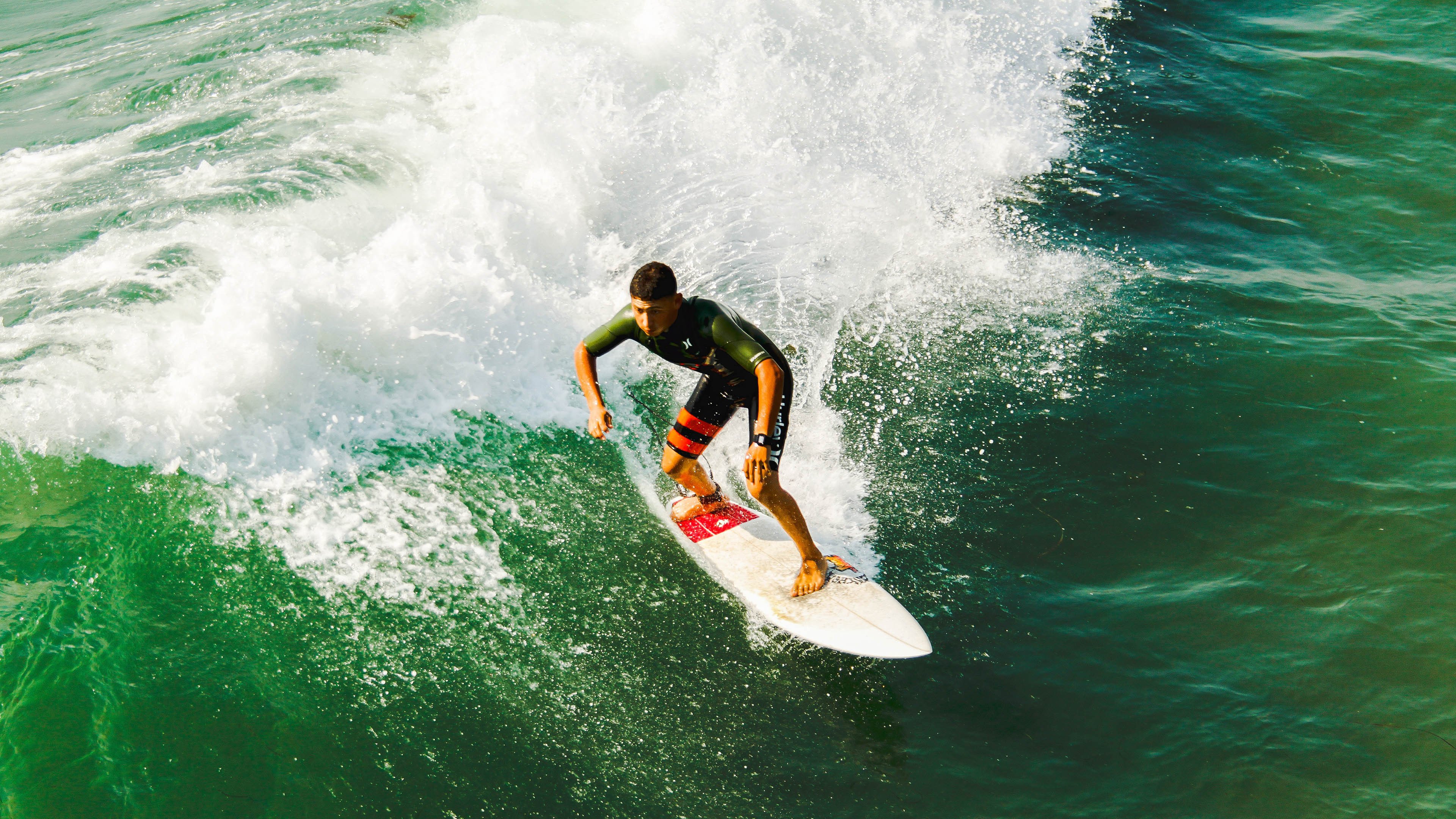 爱游戏app下载-拉明·亚马尔成为欧洲杯历史最年轻出场球员，欧洲杯最年轻的进球者