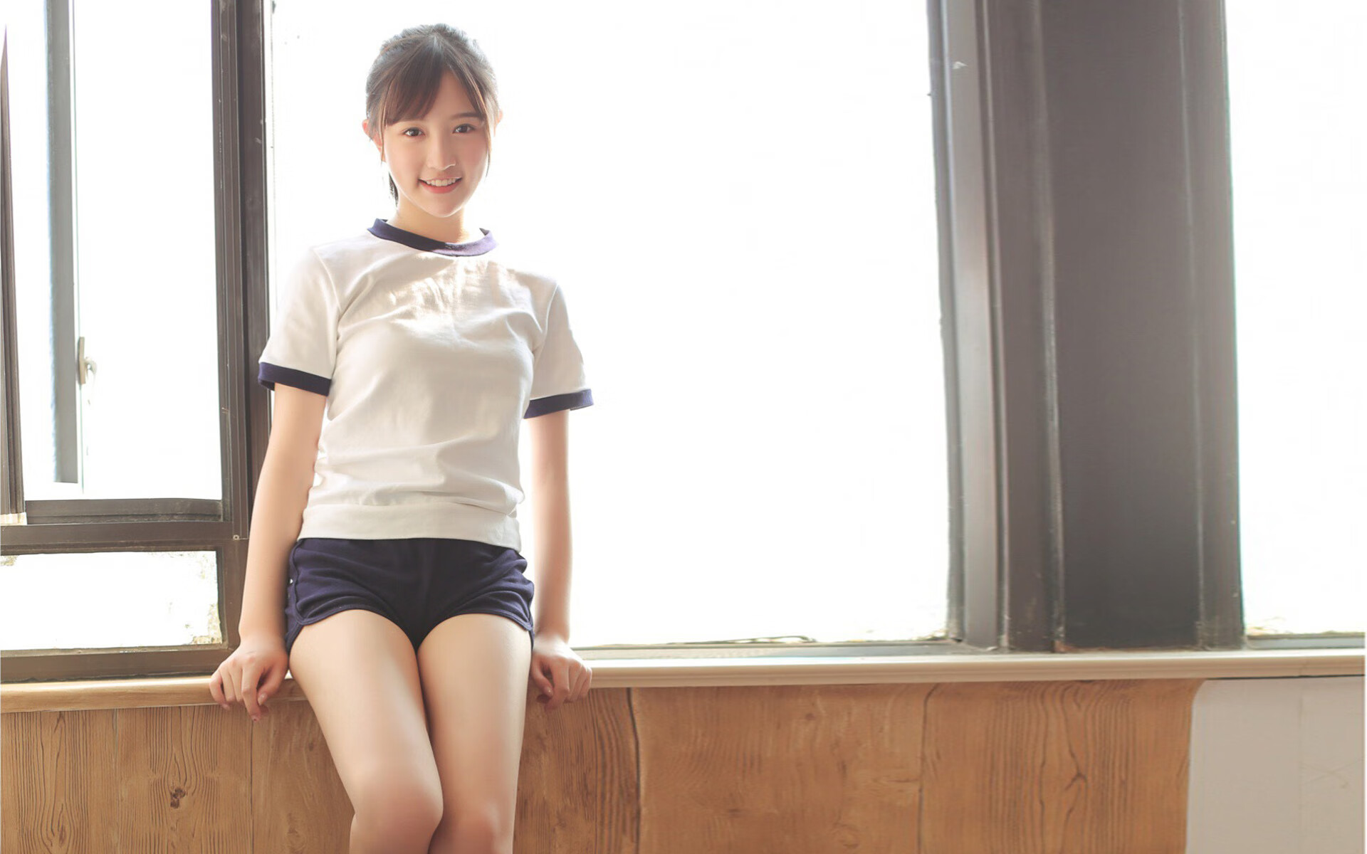 西班牙选手稳扎稳打，成功晋级，西班牙队友