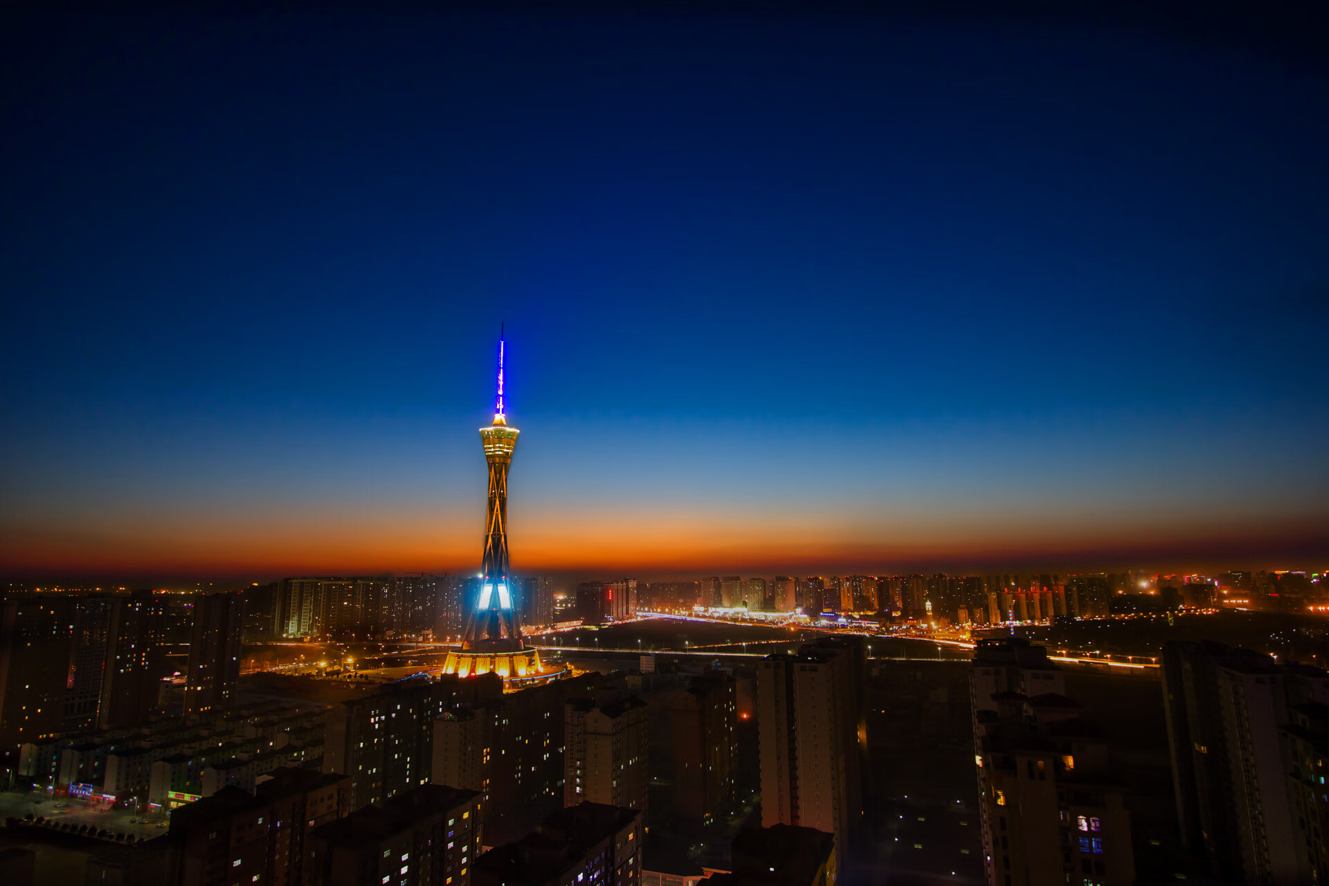 爱游戏官方-奥康纳的全场表现，令袋鼠队攻防转换迅速有效，奥康纳扮演者