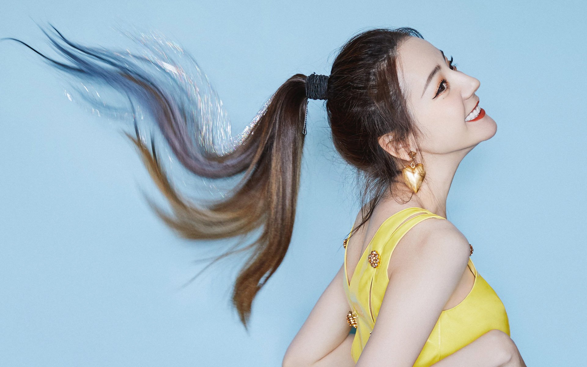 爱游戏app-湖人锋线球员接受专项技术指导提升防守效率，湖人官宣签下2米11中锋